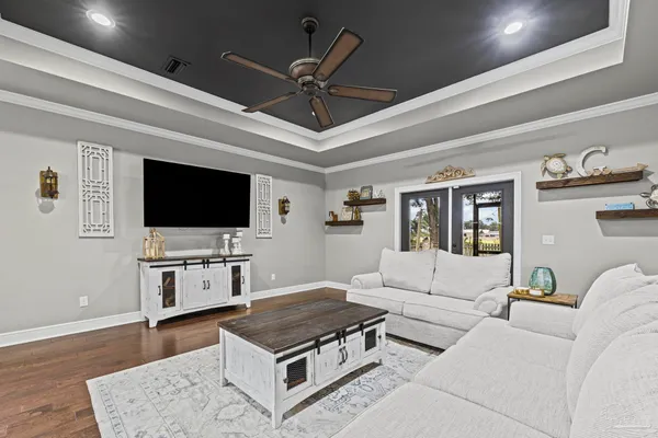 $484,900 | 5442 Southlake Drive, Pace, FL 32571