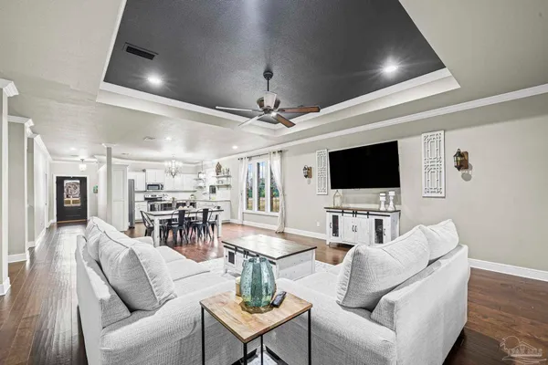 $484,900 | 5442 Southlake Drive, Pace, FL 32571