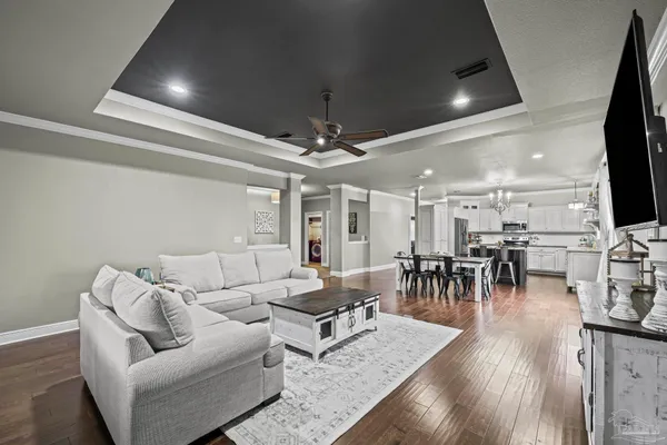 $484,900 | 5442 Southlake Drive, Pace, FL 32571