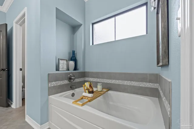 $499,000 | 5442 Southlake Drive, Pace, FL 32571