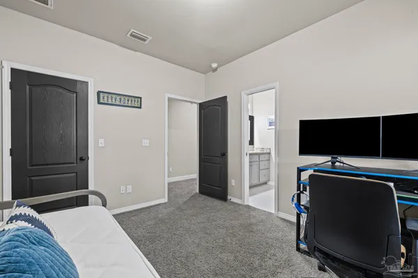 $484,900 | 5442 Southlake Drive, Pace, FL 32571