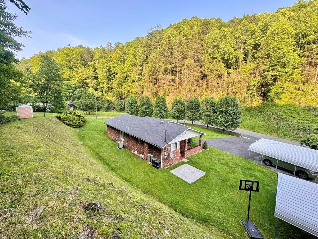 2989 Greenbrier Road Haysi, VA 24256 - Photo 6 of 53 Gallery Image 6