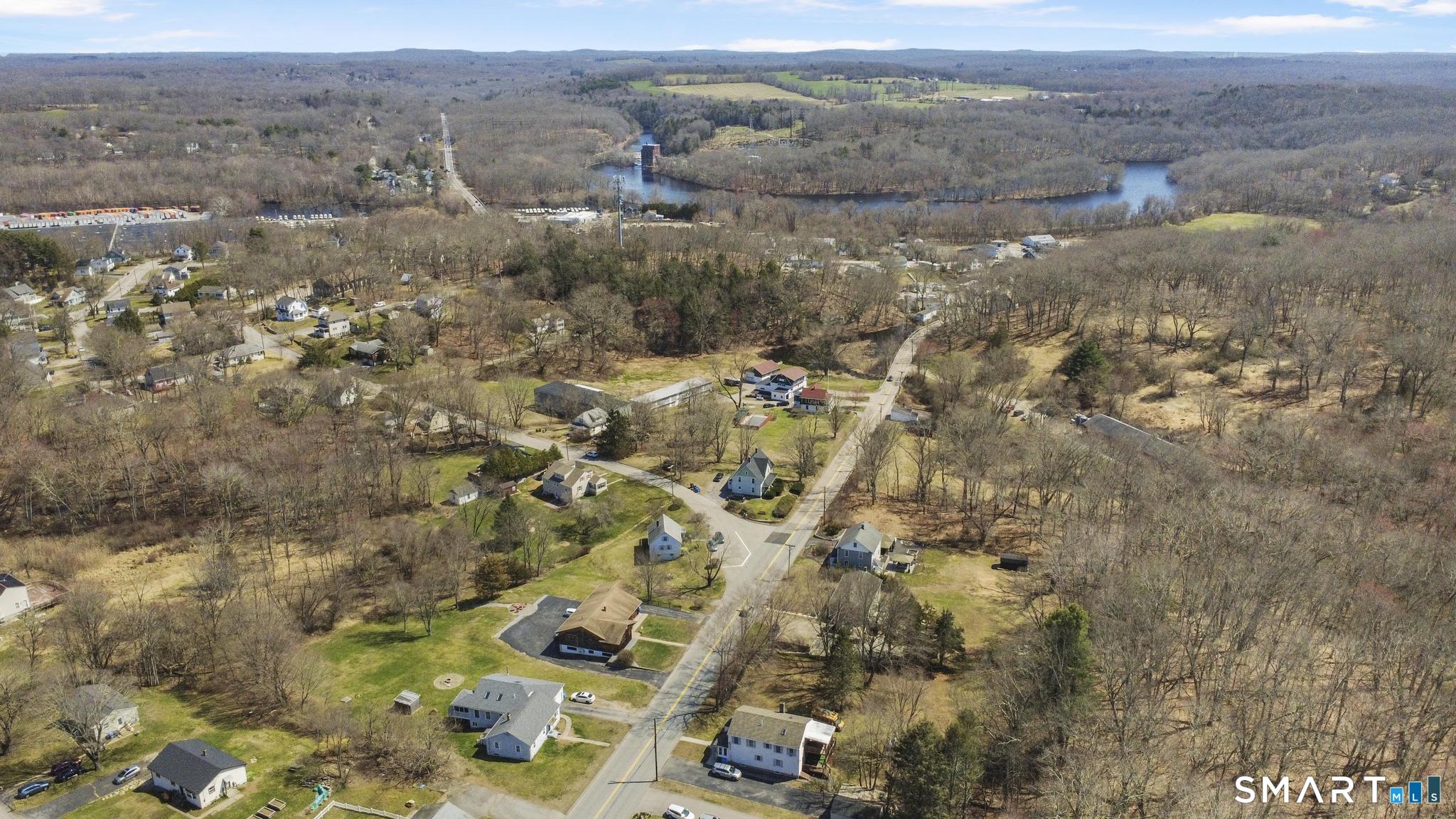 63 Hunters Road Norwich, CT 06360 - Photo 10 of 40