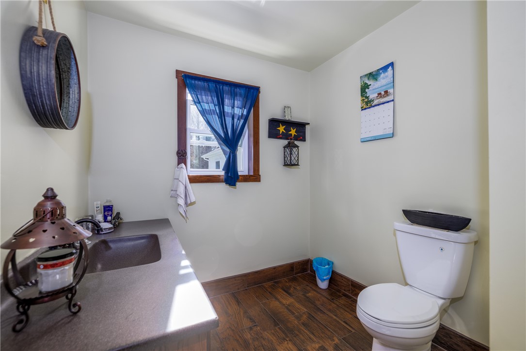 11596 Purdy Road Hume, NY 14735 - Photo 12 of 50 Full bathroom #1