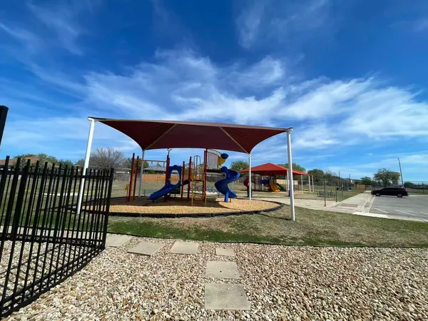 $1,950 | 457 Dragon Ridge Road, Buda, TX 78610