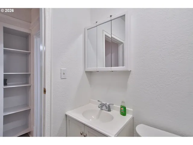 a view of walk in closet