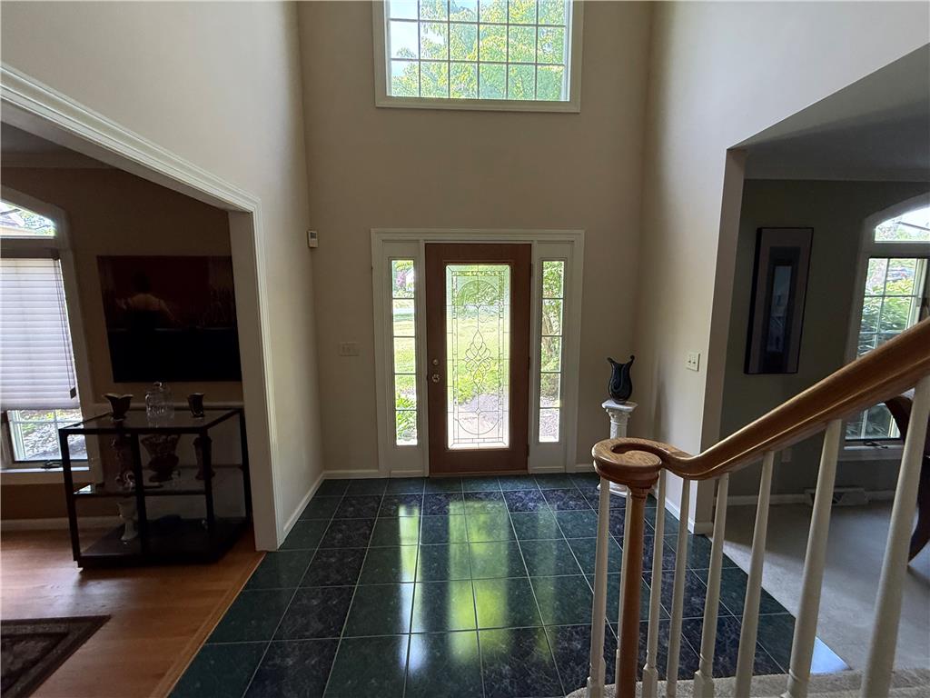4114 Rochelle Drive Allentown, PA 18104 - Photo 7 of 35 A grand entrance welcomes you with a soaring ceiling and polished floor tiles.