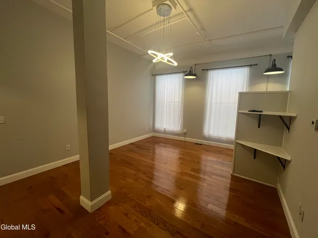 $1,625 | 37 Maiden Lane, Unit 4B, Albany, NY 12207