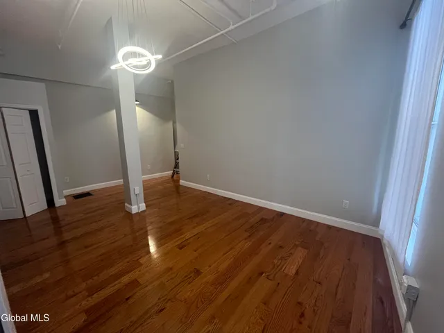 $1,625 | 37 Maiden Lane, Unit 4B, Albany, NY 12207