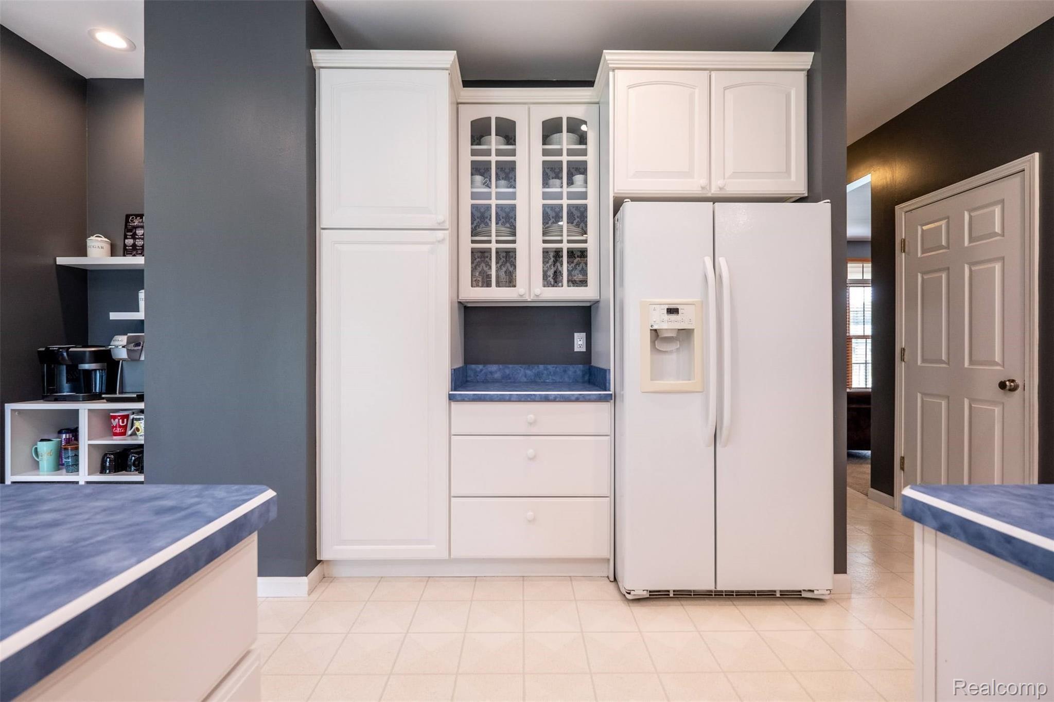 52945 Chesterfield Road New Baltimore, MI 48051 - Photo 16 of 62 52945 Chesterfield Rd (16 of 62).jpg