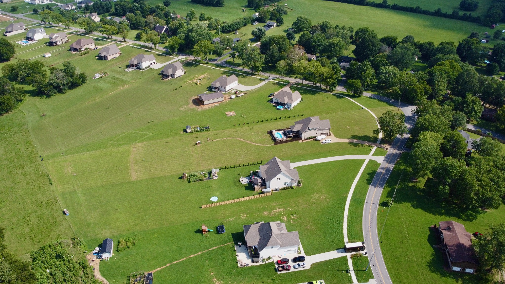 488 Cole's Ferry Road Gallatin, TN 37066 - Photo 6 of 43 an aerial view of a swimming pool and outdoor space