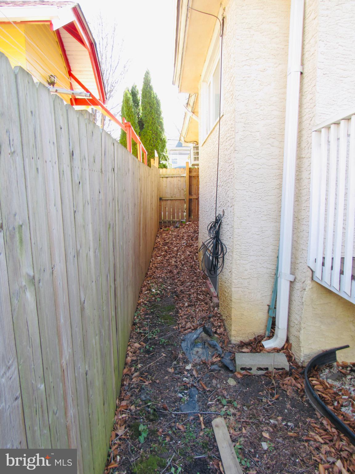 306 South State Road Upper Darby, PA 19082 - Photo 12 of 58