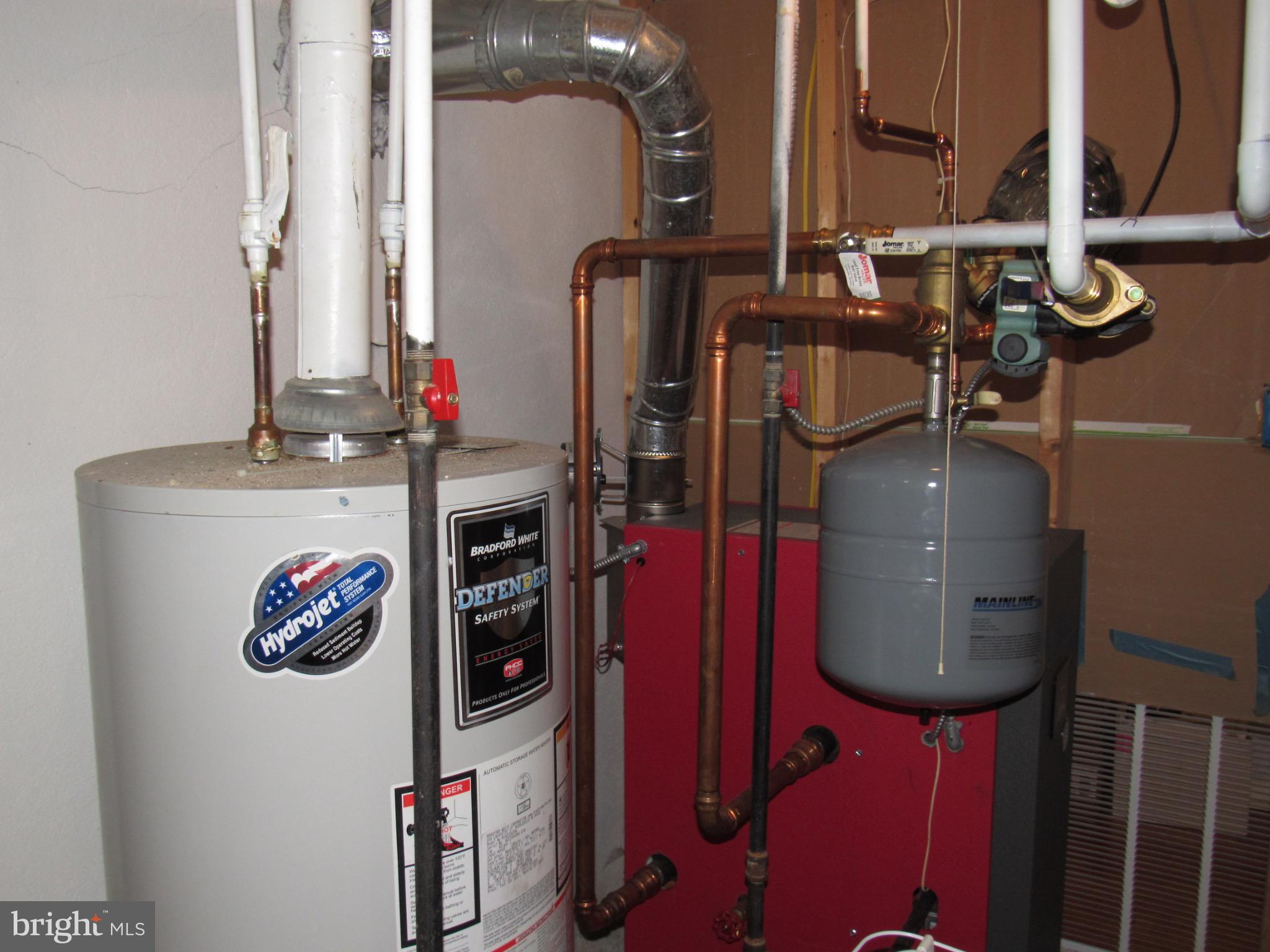 306 South State Road Upper Darby, PA 19082 - Photo 35 of 58 a room with gym equipment