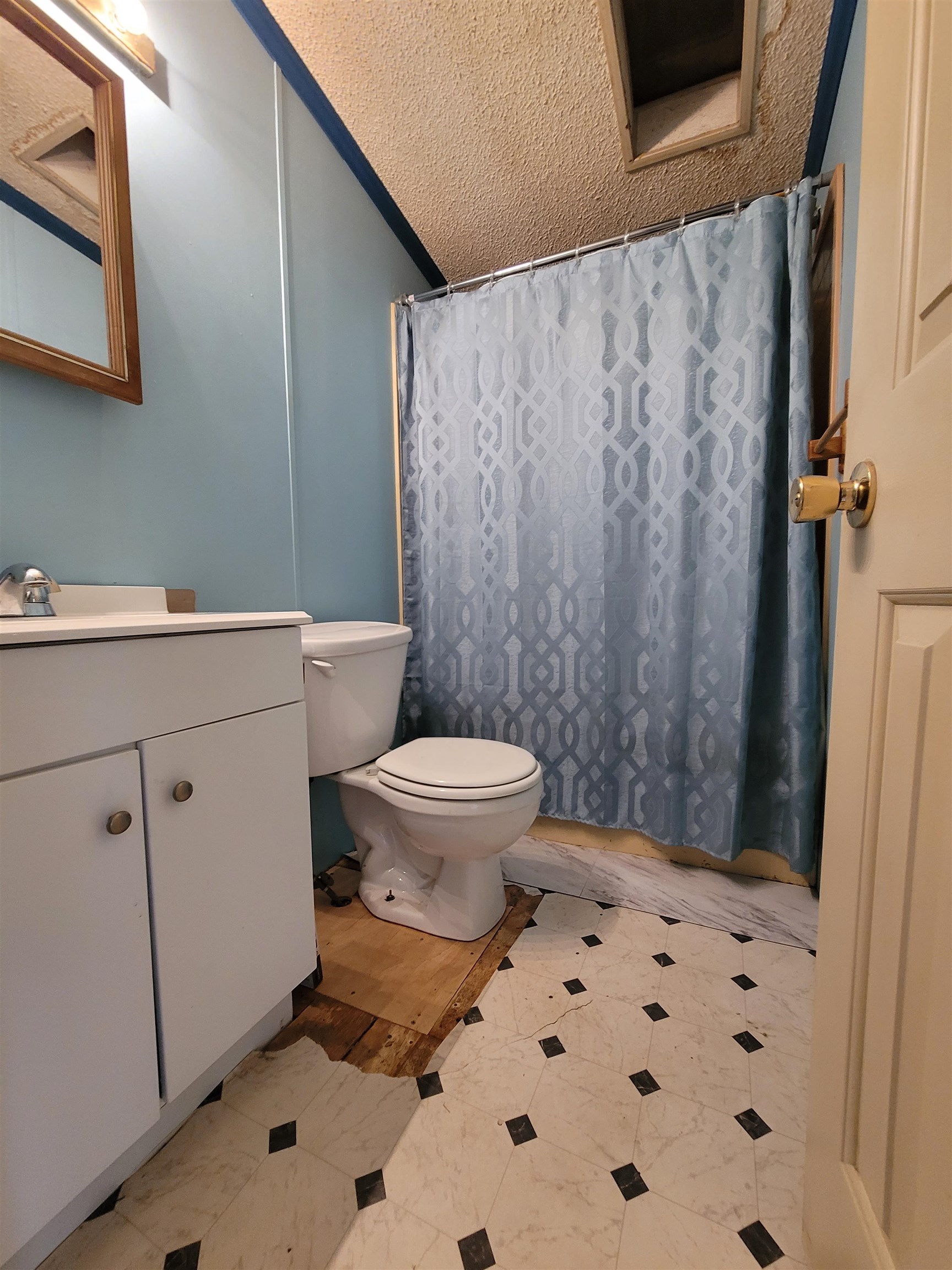 3 Hilton Avenue Exeter, NH 03833 - Photo 12 of 26 Gallery Image 12