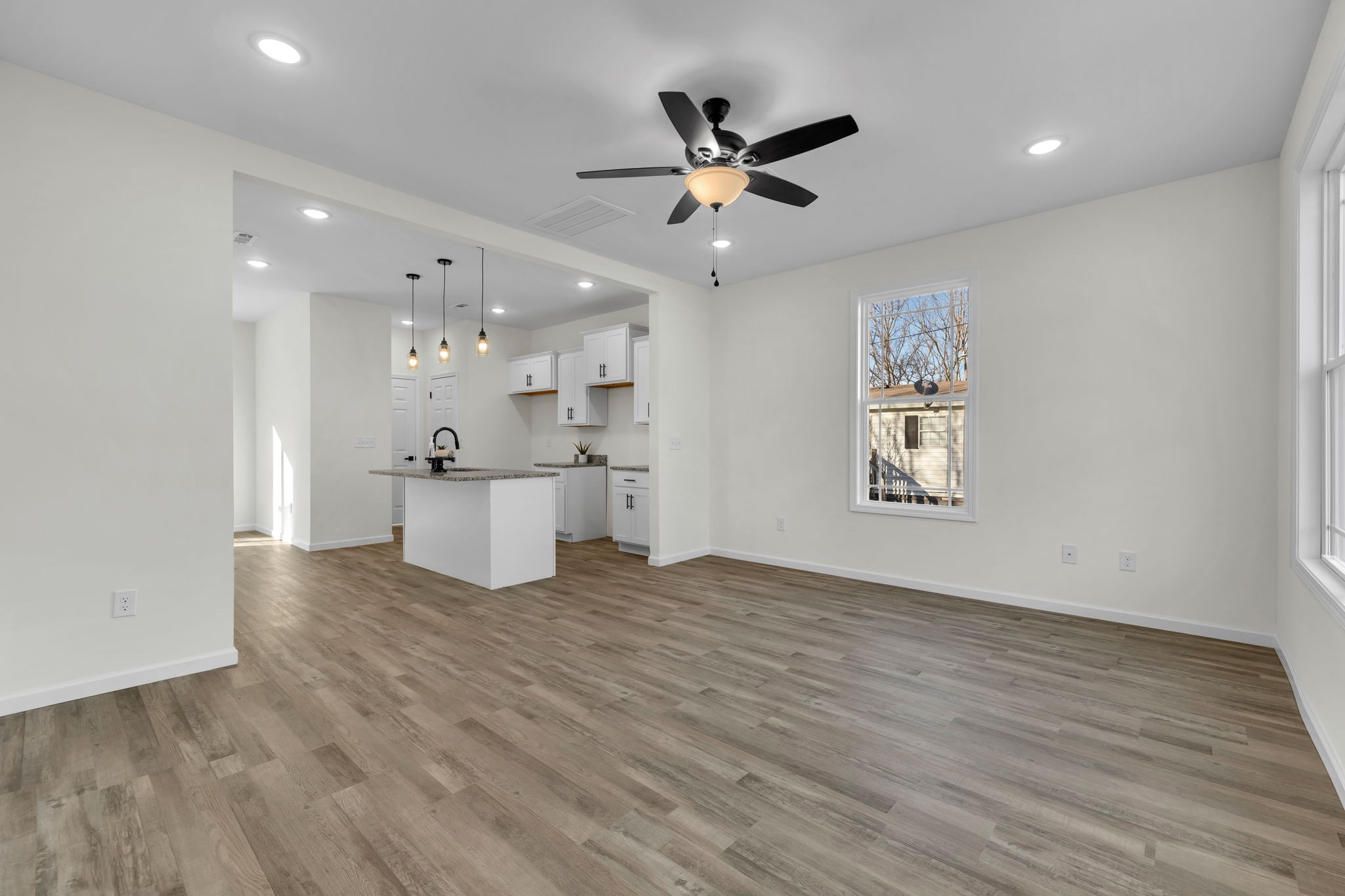 1809 Woodland Street Springfield, TN 37172 - Photo 2 of 29 Gallery Image 2