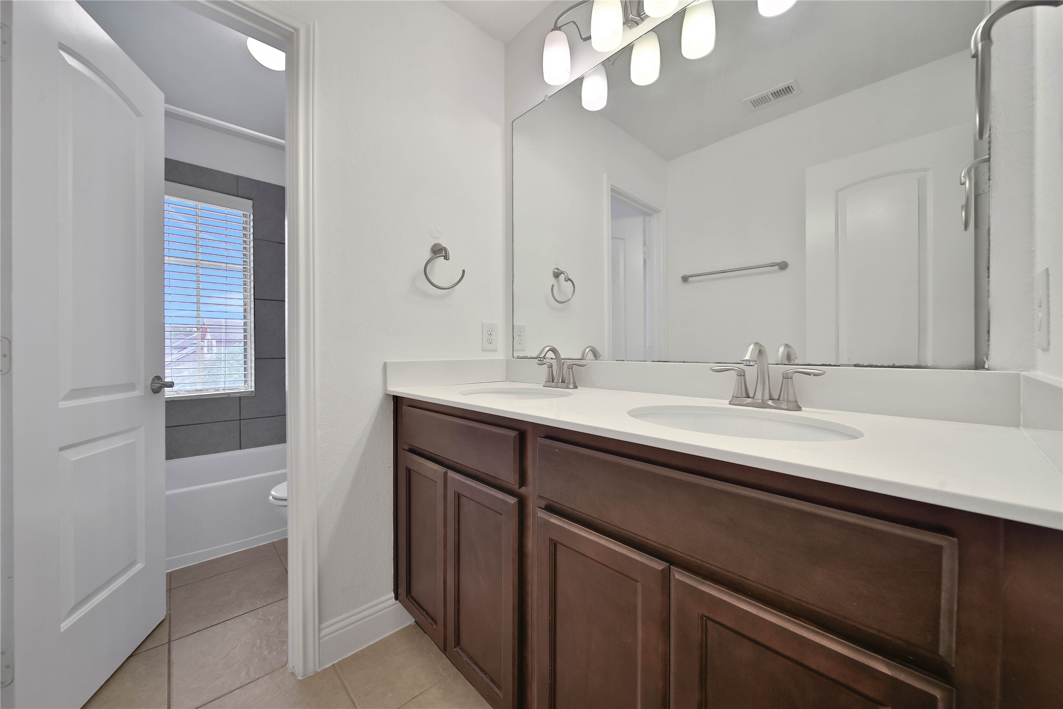 27 Waterfall Way Tomball, TX 77375 - Photo 24 of 29