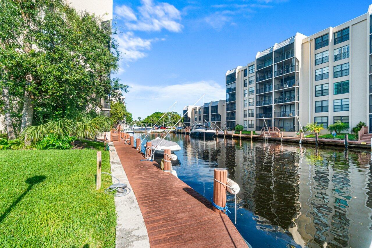12 Royal Palm Way, Unit 405 Boca Raton, FL 33432 - Photo 29 of 29 025-13RoyalPalmWay-Unit301-BocaRaton-FL-