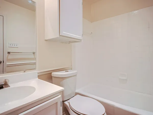 $1,375 | 9105 Japonica Court, Unit A, Austin, TX 78748