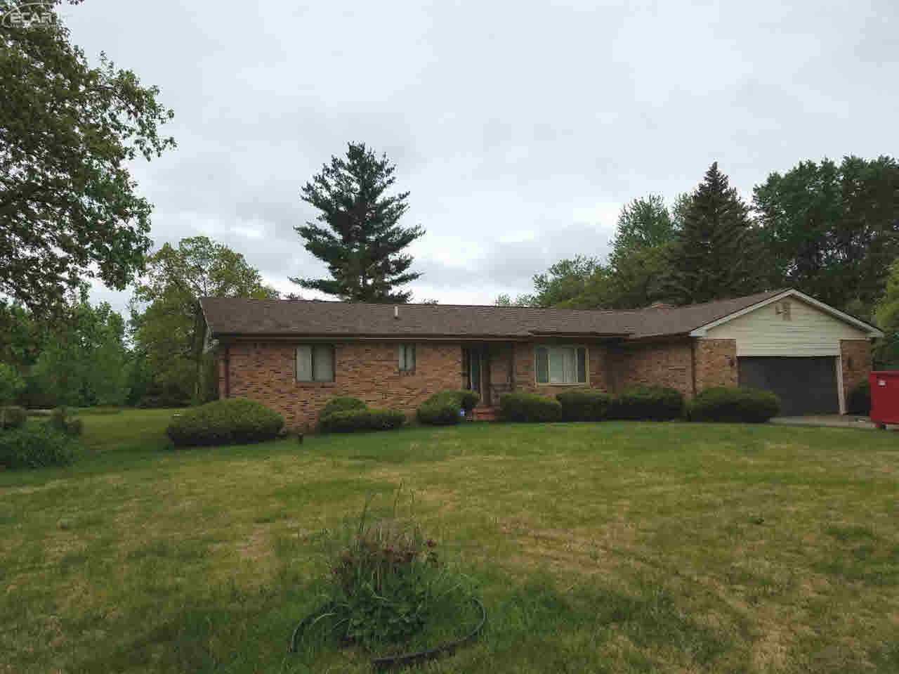 3409 Mackin Road Flint, MI 48504 - Photo 1 of 18 21300834.JPG