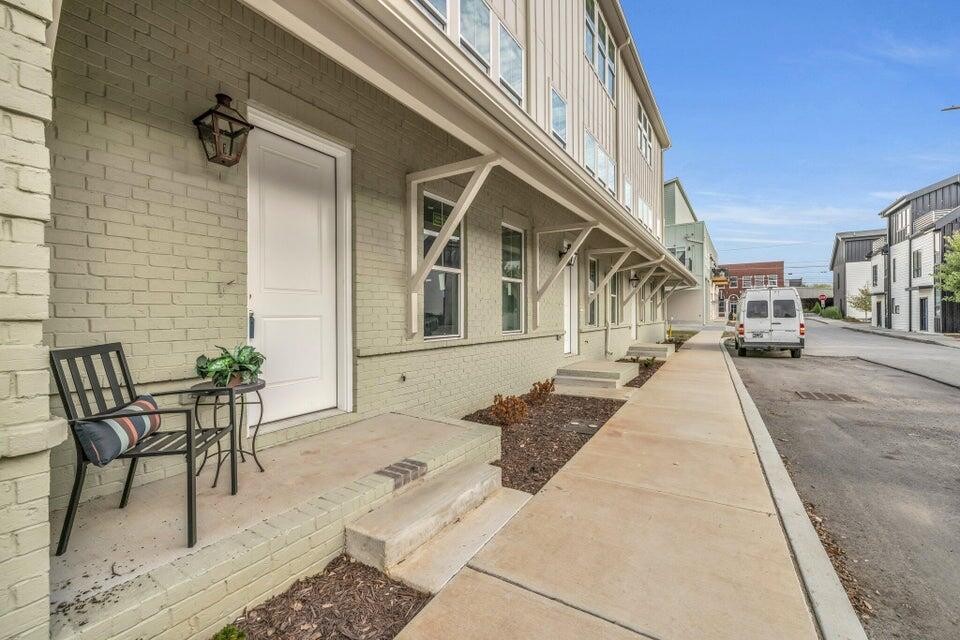 1587 Adams Street Chattanooga, TN 37408 - Photo 6 of 28