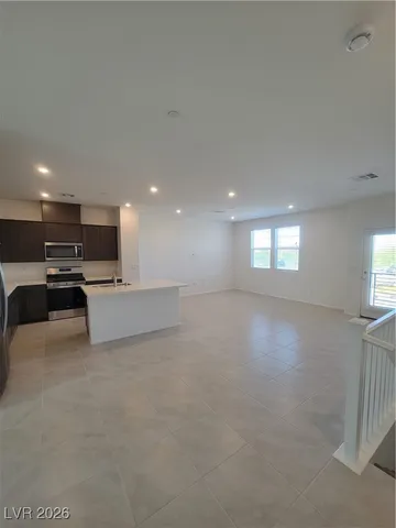 $1,975 | 925 Kyanite Lane, Henderson, NV 89011