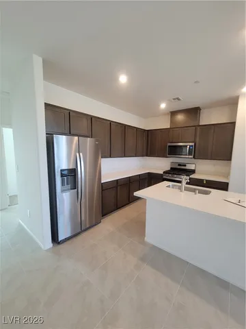 $1,975 | 925 Kyanite Lane, Henderson, NV 89011