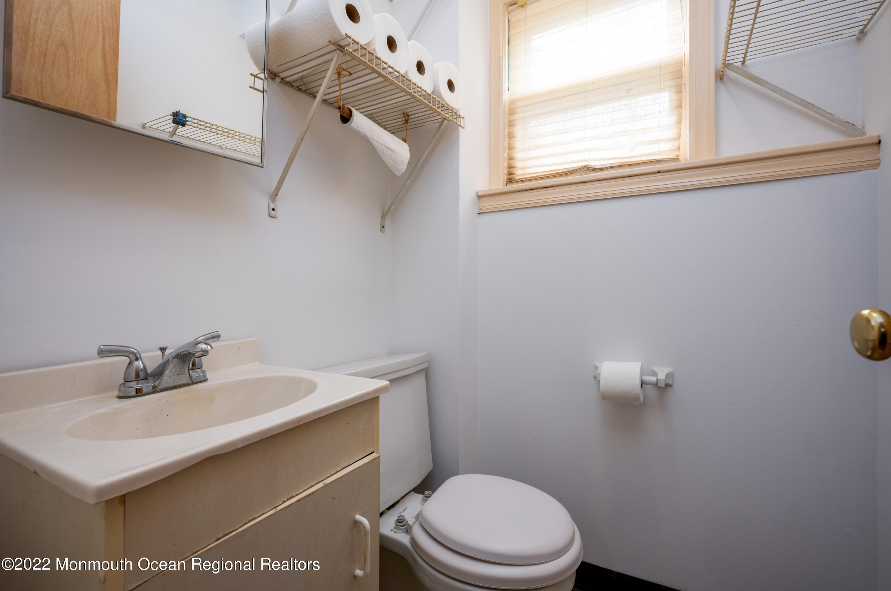 2 SilverWhite Road Little Silver, NJ 07739 - Photo 21 of 35 1/2 bath