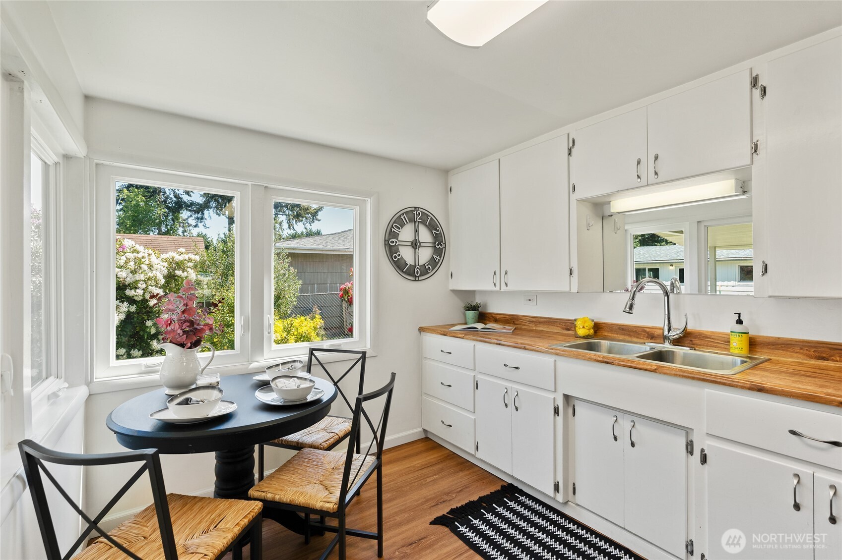 12022 2nd Avenue Southwest Seattle, WA 98146 - Photo 30 of 40