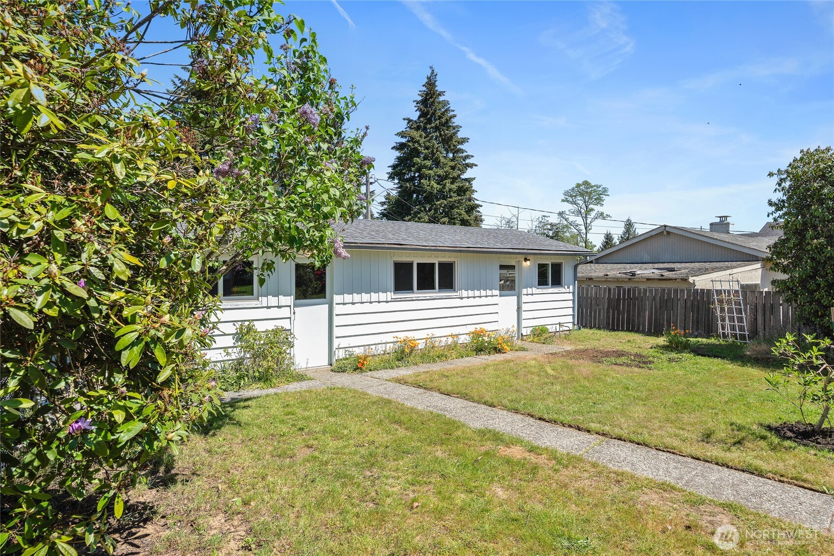 12022 2nd Avenue Southwest Seattle, WA 98146 - Photo 3 of 40