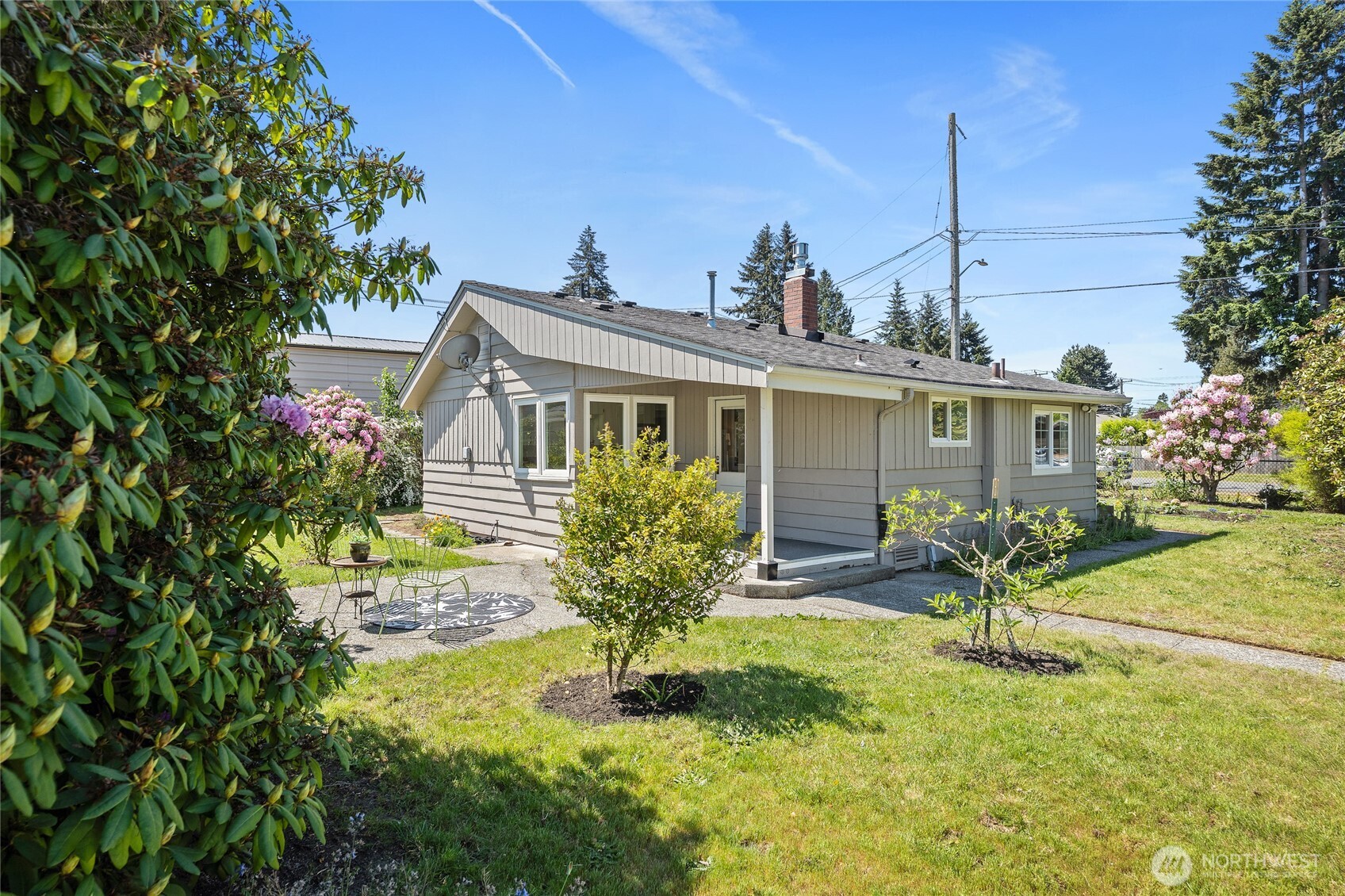 12022 2nd Avenue Southwest Seattle, WA 98146 - Photo 4 of 40