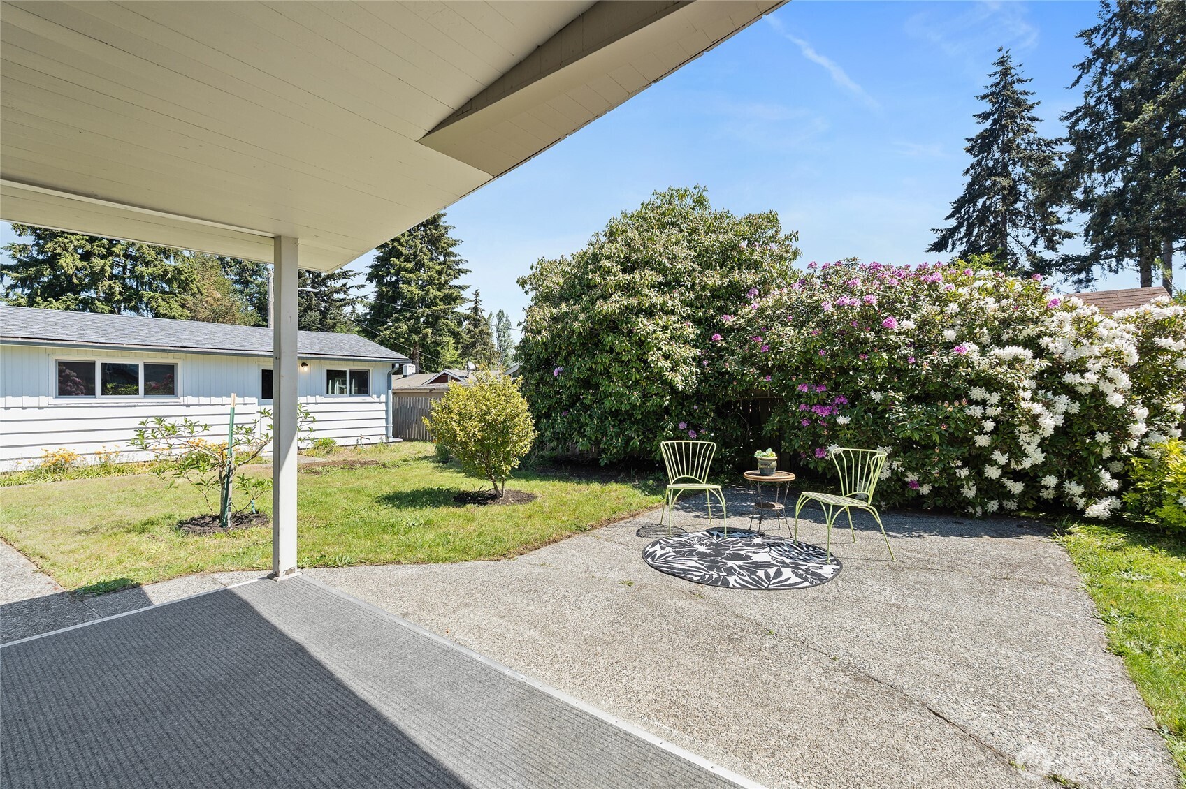 12022 2nd Avenue Southwest Seattle, WA 98146 - Photo 7 of 40