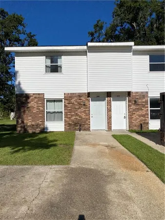 $1,100 | 211 Meadows Drive, Destrehan, LA 70047