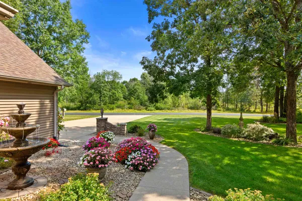 $725,000 | 1366 Sawgrass Drive, Nekoosa, WI 54457