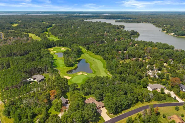 $725,000 | 1366 Sawgrass Drive, Nekoosa, WI 54457