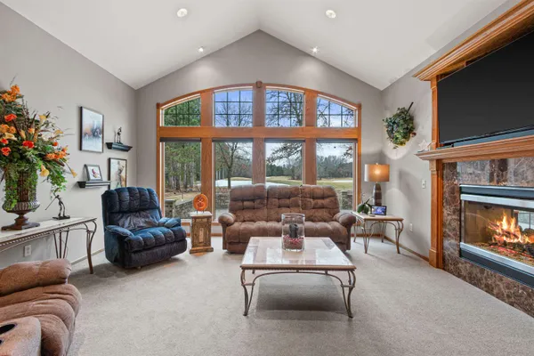 $725,000 | 1366 Sawgrass Drive, Nekoosa, WI 54457