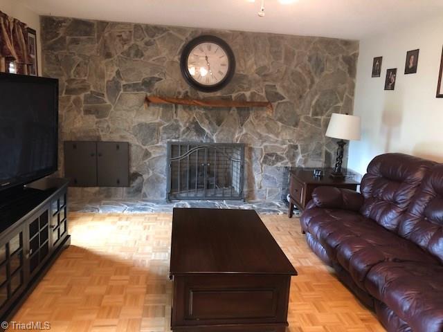 488 Main Church Road Mocksville, NC 27028 - Photo 3 of 19 Gallery Image 3