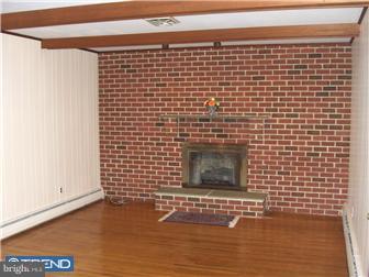 1330 Quarry Hall Road Norristown, PA 19403 - Photo 8 of 12 Family Room