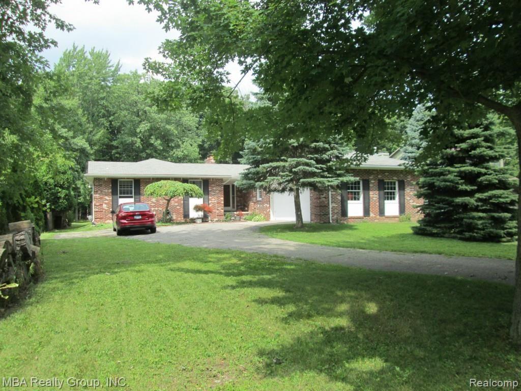 8496 Rucker Road Grosse Ile, MI 48138 - Photo 1 of 39 IMG_6798.jpg
