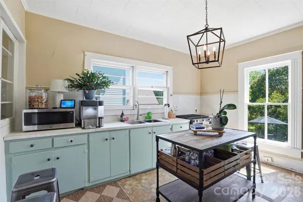 $779,000 | 303 South Street, Davidson, NC 28036