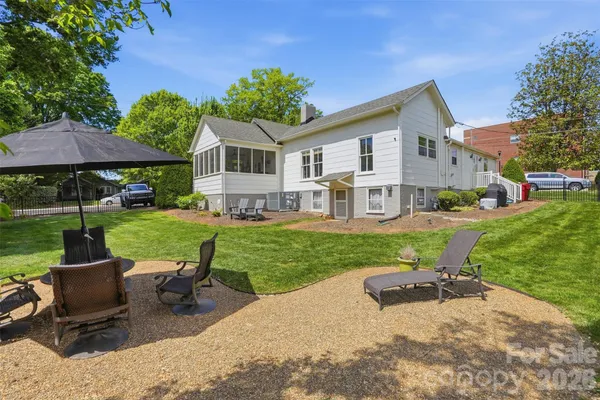 $779,000 | 303 South Street, Davidson, NC 28036