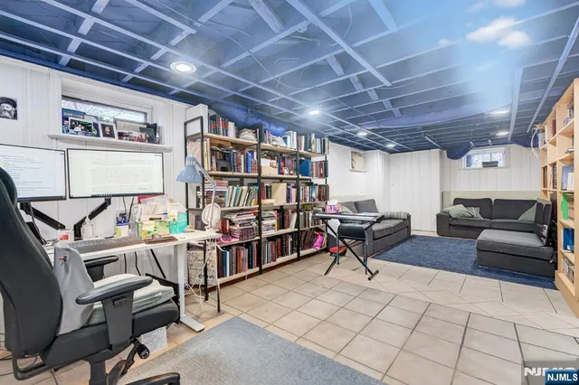 $925,000 | 301 South Parkway, Clifton, NJ 07014