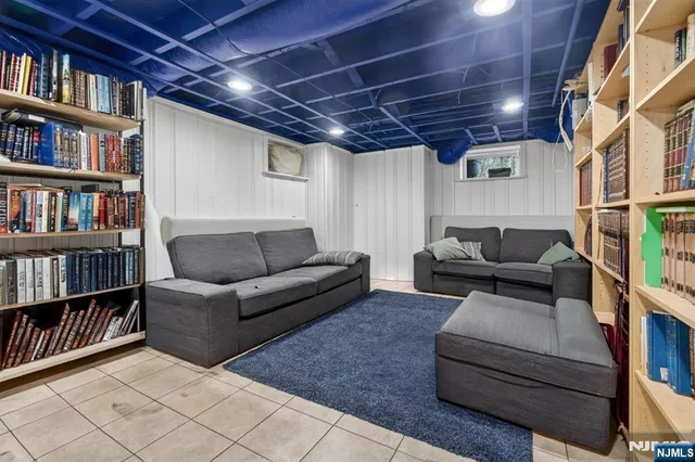 $925,000 | 301 South Parkway, Clifton, NJ 07014