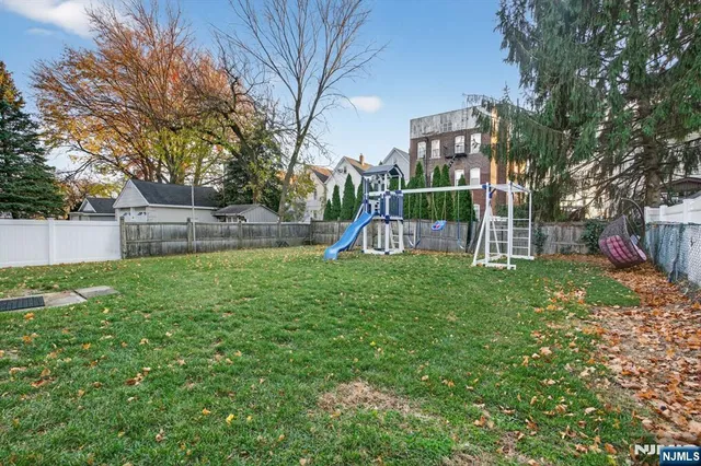 $925,000 | 301 South Parkway, Clifton, NJ 07014