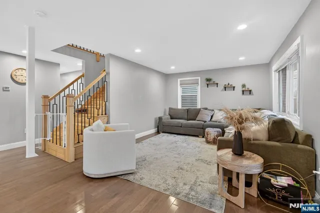 $925,000 | 301 South Parkway, Clifton, NJ 07014