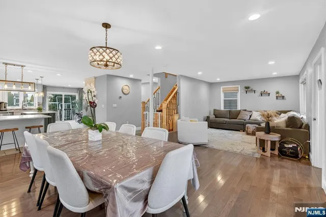 $925,000 | 301 South Parkway, Clifton, NJ 07014