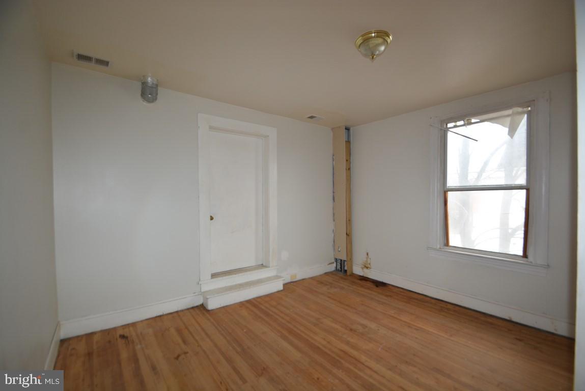 3903 Chatham Road Baltimore, MD 21207 - Photo 13 of 21 Bedroom