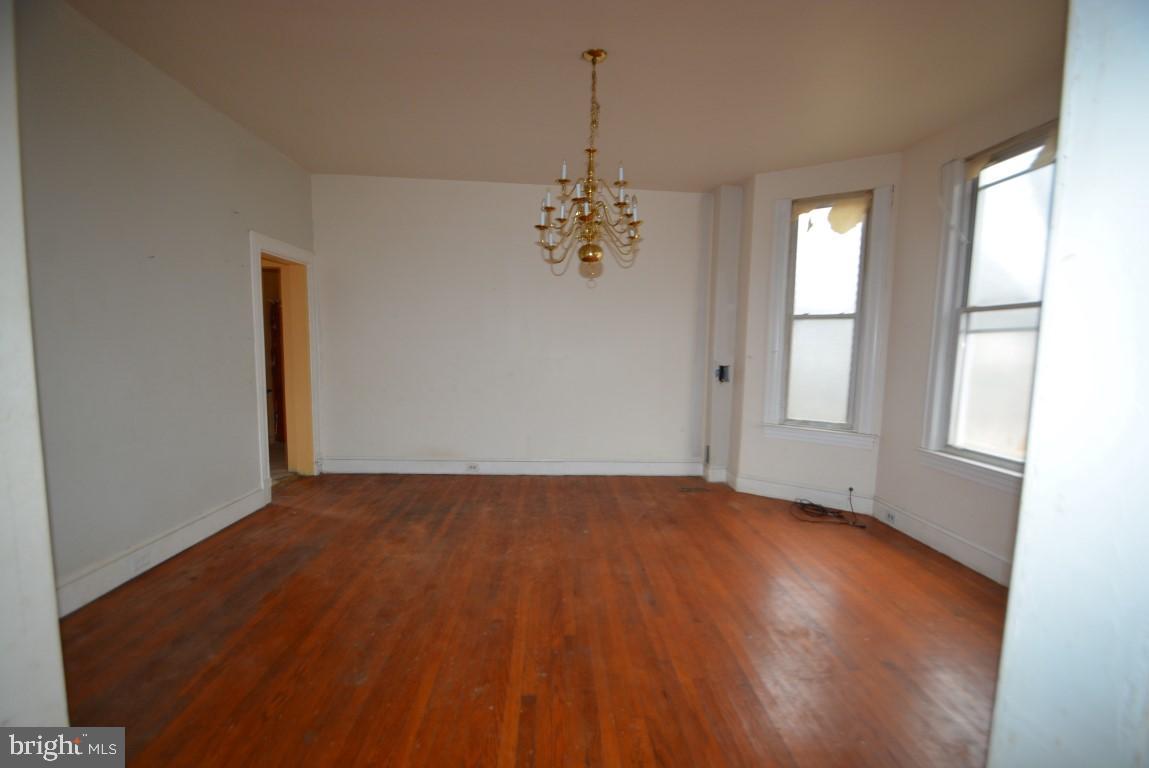 3903 Chatham Road Baltimore, MD 21207 - Photo 9 of 21 Dining Area