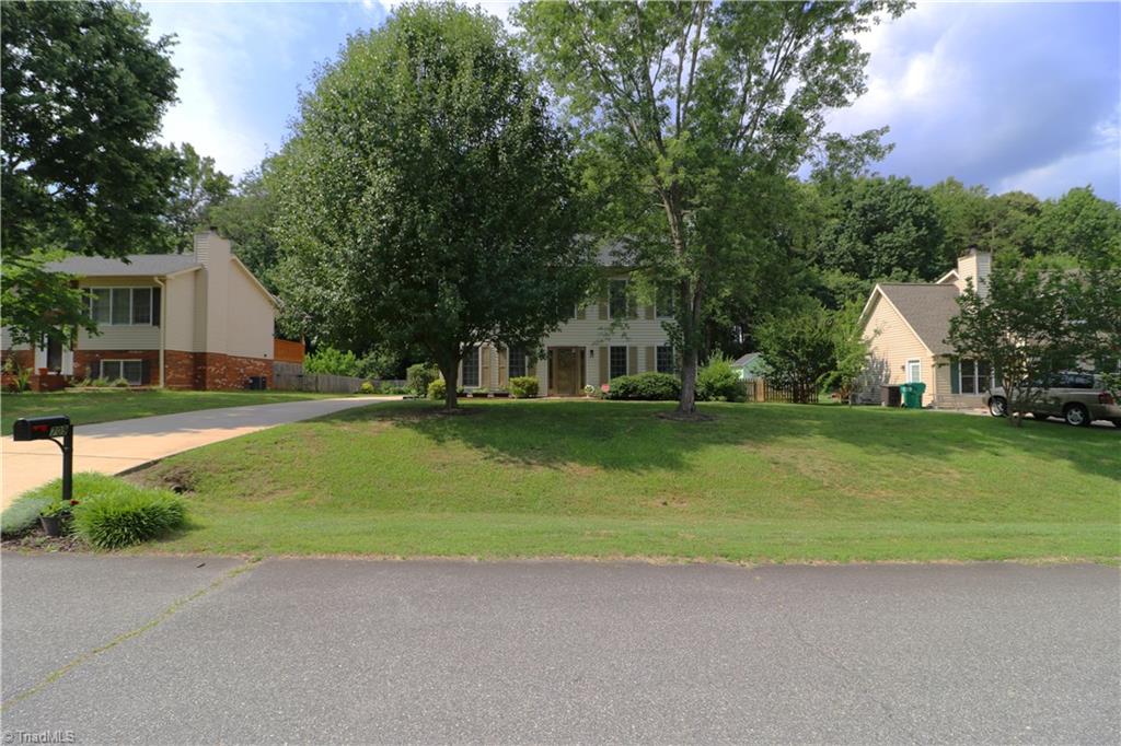 709 Ridgeworth Avenue High Point, NC 27265 - Photo 3 of 29 Gallery Image 3