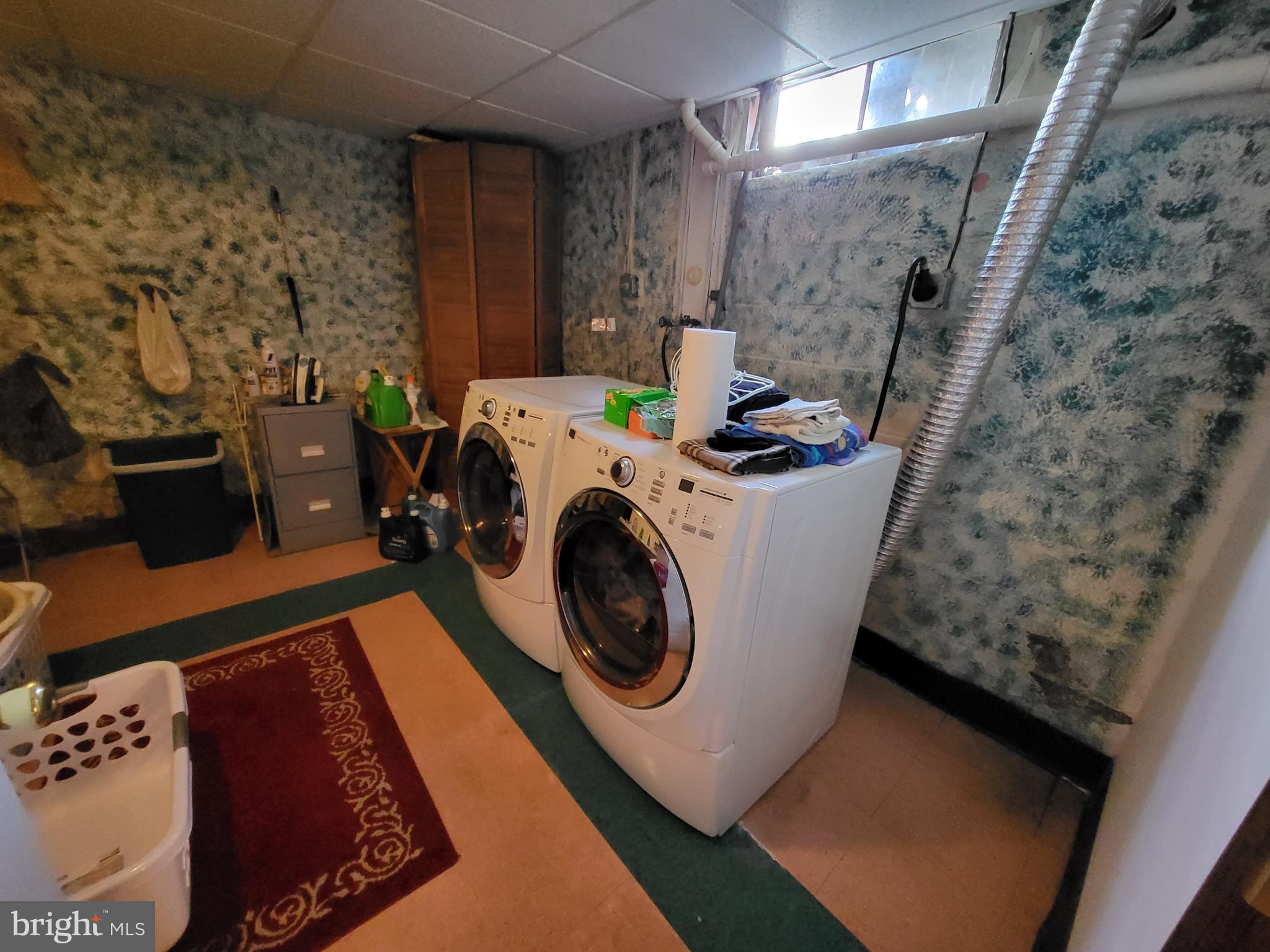 1637 Frank Road Chambersburg, PA 17202 - Photo 19 of 25 Washer/Dryer