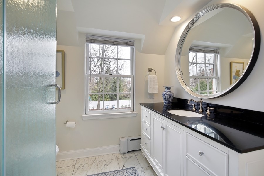 309 Sterling Road Kenilworth, IL 60043 - Photo 20 of 42